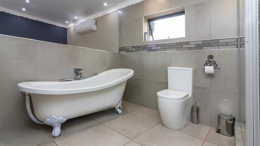 10 Bedroom Property for Sale in Panorama Free State